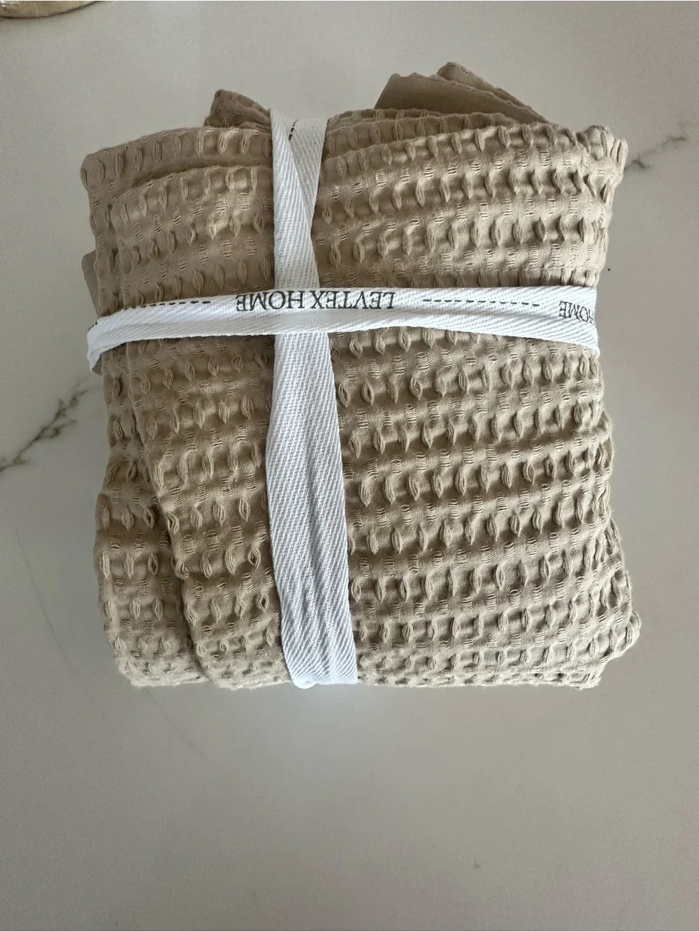 NWT 2 Waffle Weave Euro Sham Pillowcases – Taupe